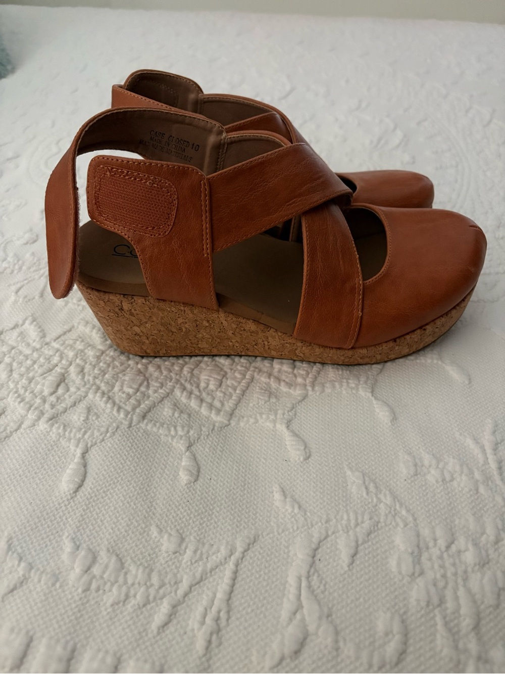 Corkys “Case Closed” Women's Tan Cross-Strap Comfort Sandals. Size 10 NEW - Picture 4 of 5